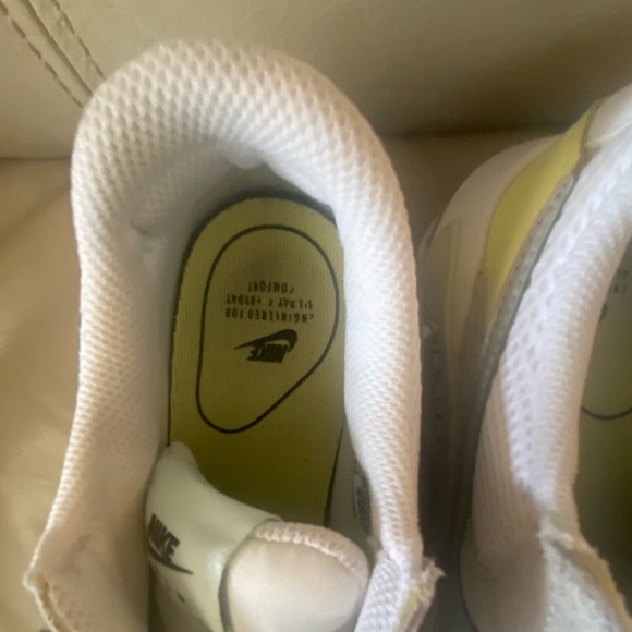 Nike Air Max Excee Light Zitron Metallic Platinum White 2020, Size 8 - Picture 6 of 6